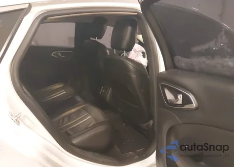 2016 Chrysler 200 C z USA, uszkodzony, nr VIN 1C3CCCCG6GN185543